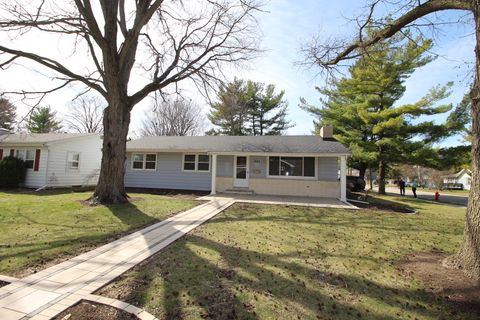 Tiny photo for 301 Oakdale Avenue, Normal, IL 61761 (MLS # 12594371)