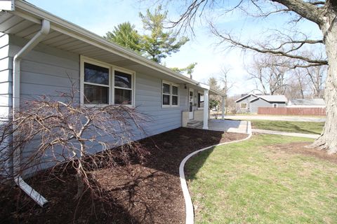 Tiny photo for 301 Oakdale Avenue, Normal, IL 61761 (MLS # 12594371)