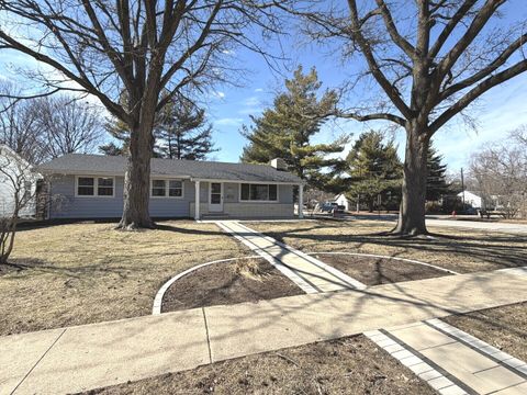 Tiny photo for 301 Oakdale Avenue, Normal, IL 61761 (MLS # 12594371)