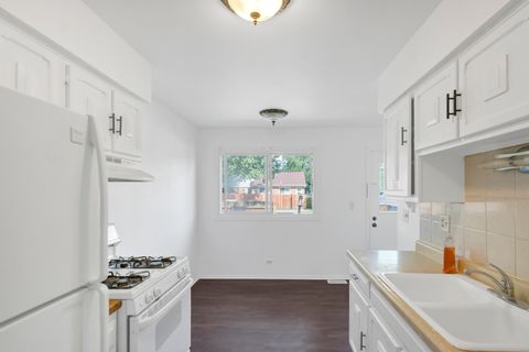 Tiny photo for 4018 Oxford Court, Streamwood, IL 60107 (MLS # 12411471)