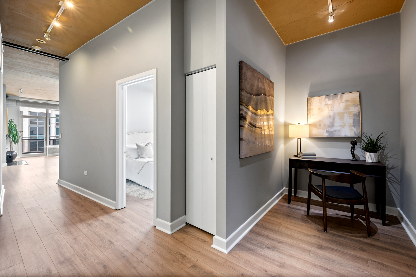 1305 S MICHIGAN Avenue 1708