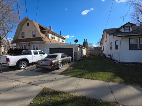 Tiny photo for 674 N Liberty Street, Elgin, IL 60120 (MLS # 12602859)