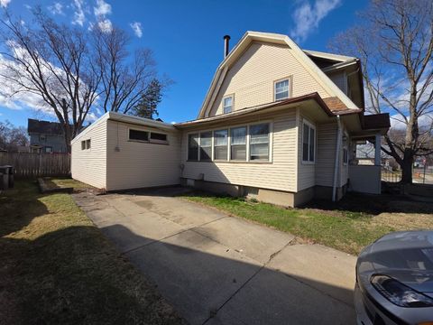 Tiny photo for 674 N Liberty Street, Elgin, IL 60120 (MLS # 12602859)