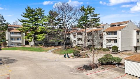 Tiny photo for 2115 Melrose Drive #C, Champaign, IL 61820 (MLS # 12600131)