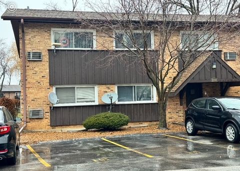 Photo of 2208 ARBOR Circle #1, Downers Grove, IL 60515 (MLS # 12537462)