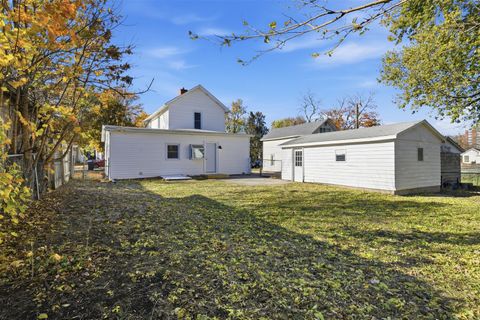 Tiny photo for 1006 S East Street, Bloomington, IL 61701 (MLS # 12515442)