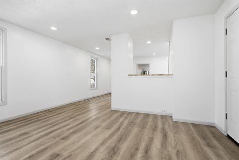 Tiny photo for 1006 S East Street, Bloomington, IL 61701 (MLS # 12515442)