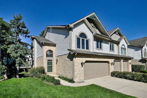 Photo of 148 Schiller Square, Itasca, IL 60143 (MLS # 12692355)