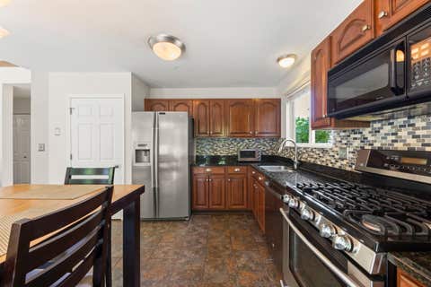 Tiny photo for 2308 Periwinkle Court, Naperville, IL 60540 (MLS # 12655020)