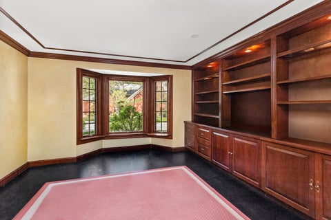 Tiny photo for 22 Regent Wood Road, Northfield, IL 60093 (MLS # 12639571)