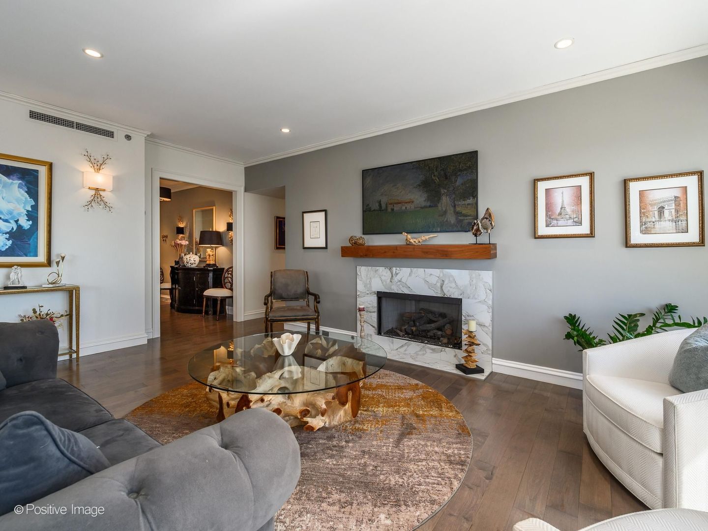 800 N Michigan Avenue 4703