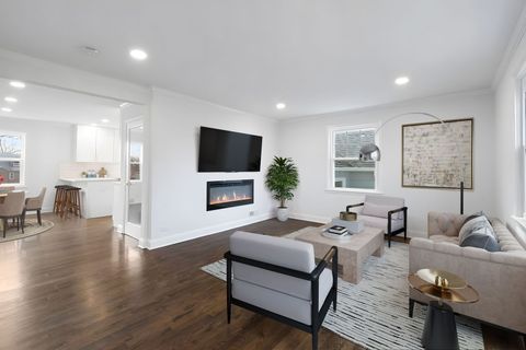 Tiny photo for 9048 Oneill Drive, Burr Ridge, IL 60527 (MLS # 12629433)