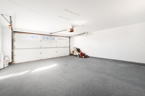 Tiny photo for 9048 Oneill Drive, Burr Ridge, IL 60527 (MLS # 12629433)