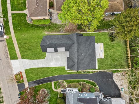 Tiny photo for 377 S Prairie Avenue, Elmhurst, IL 60126 (MLS # 12478996)