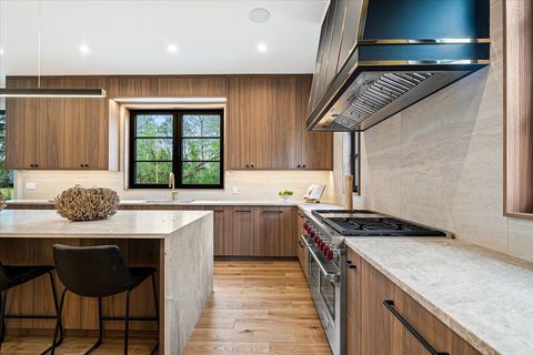 Tiny photo for 377 S Prairie Avenue, Elmhurst, IL 60126 (MLS # 12478996)