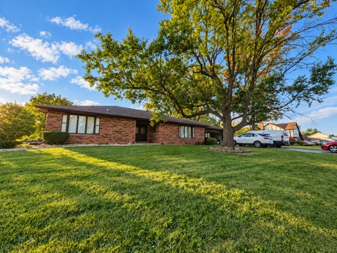Photo of 24732 S Mulberry Lane, Crete, IL 60417 (MLS # 12794806)