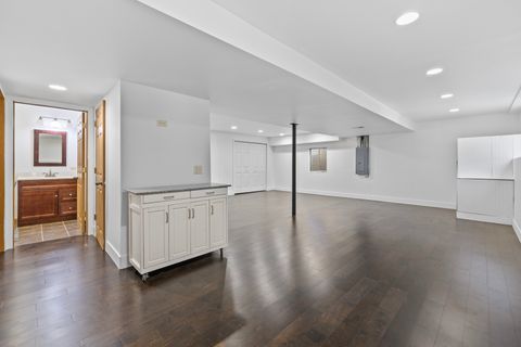 Tiny photo for 2462 Green Valley Court, Aurora, IL 60503 (MLS # 12677980)