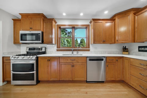 Tiny photo for 8210 Hillcrest Drive, Orland Park, IL 60462 (MLS # 12758169)