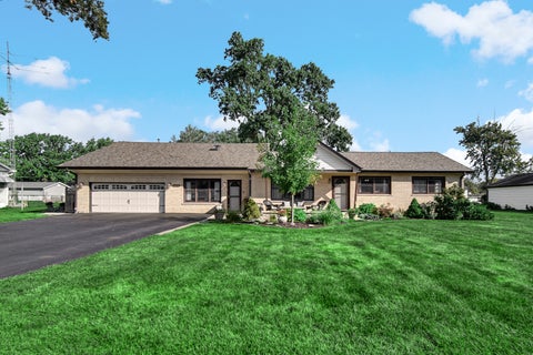 Photo of 8210 Hillcrest Drive, Orland Park, IL 60462 (MLS # 12758169)