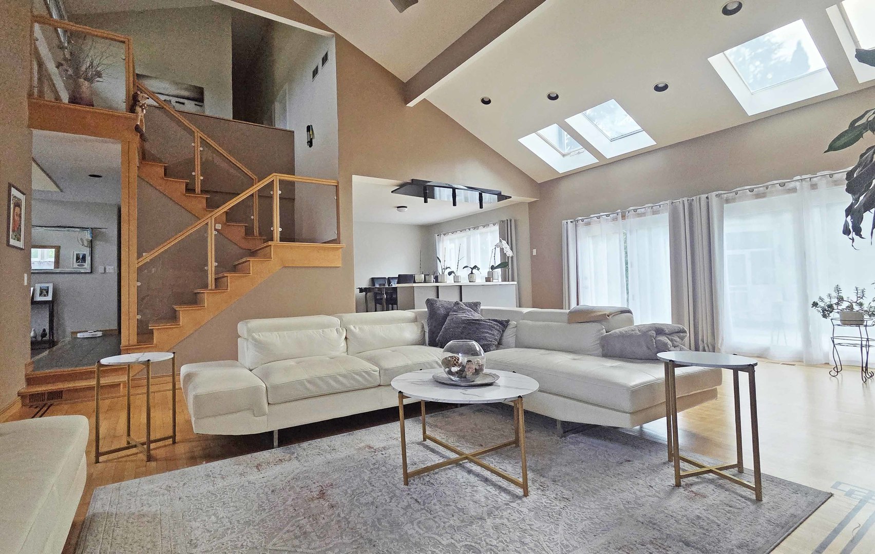 2 Westwind Court