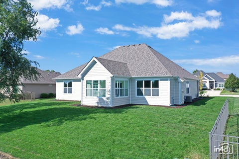 Tiny photo for 24445 W River Crossing Drive, Shorewood, IL 60404 (MLS # 12748805)