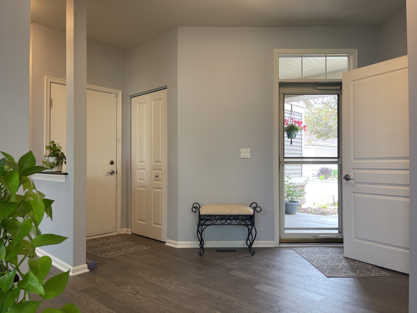 2815 NORMANDY Circle