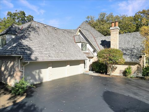 Tiny photo for 2041 Tremont Court, Libertyville, IL 60048 (MLS # 12597911)