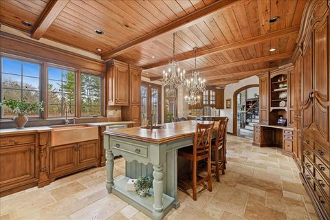 Tiny photo for 2041 Tremont Court, Libertyville, IL 60048 (MLS # 12597911)