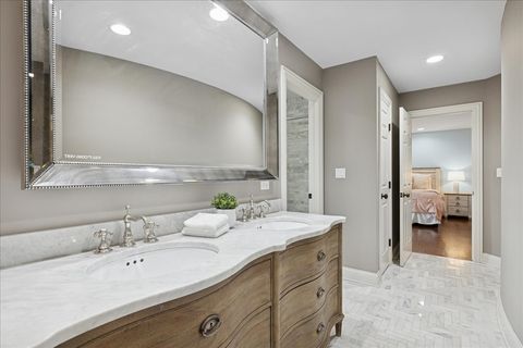 Tiny photo for 2041 Tremont Court, Libertyville, IL 60048 (MLS # 12597911)