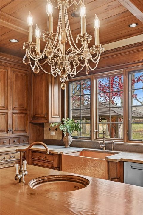 Tiny photo for 2041 Tremont Court, Libertyville, IL 60048 (MLS # 12597911)