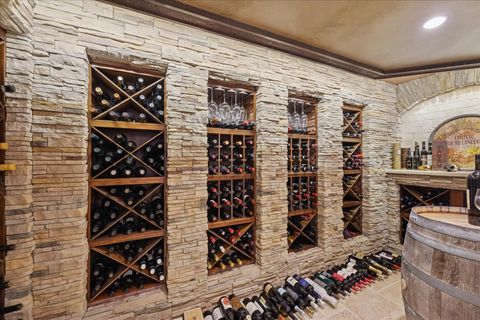 Tiny photo for 2041 Tremont Court, Libertyville, IL 60048 (MLS # 12597911)