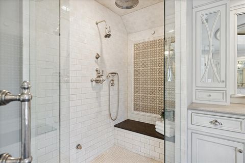 Tiny photo for 2041 Tremont Court, Libertyville, IL 60048 (MLS # 12597911)