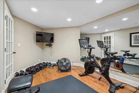 Tiny photo for 2041 Tremont Court, Libertyville, IL 60048 (MLS # 12597911)