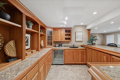 Tiny photo for 2041 Tremont Court, Libertyville, IL 60048 (MLS # 12597911)