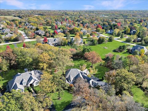 Tiny photo for 2041 Tremont Court, Libertyville, IL 60048 (MLS # 12597911)