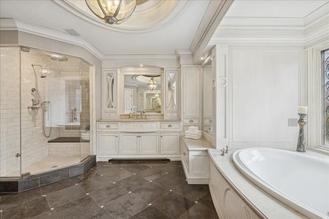 Tiny photo for 2041 Tremont Court, Libertyville, IL 60048 (MLS # 12597911)