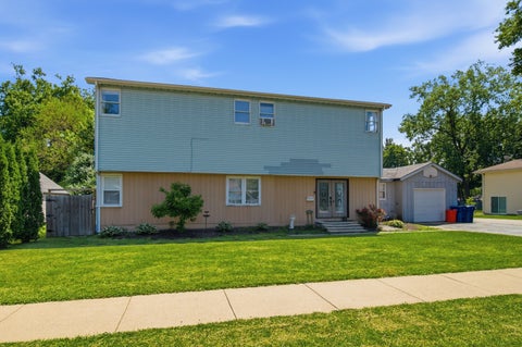 Tiny photo for 11325 S Oak Park Avenue, Worth, IL 60482 (MLS # 12684170)