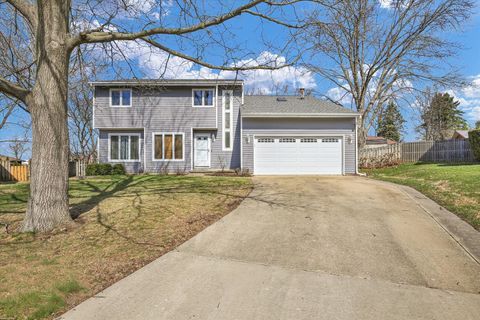 Photo of 4 Genevieve Lane, Champaign, IL 61822 (MLS # 12594904)