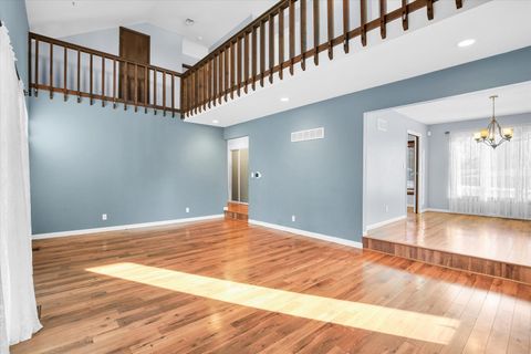 Tiny photo for 4 Genevieve Lane, Champaign, IL 61822 (MLS # 12594904)