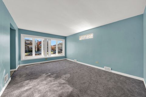 Tiny photo for 5630 S Melvina Avenue, Chicago, IL 60638 (MLS # 12517690)