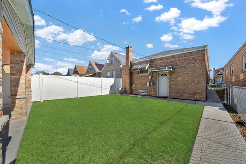 Tiny photo for 5630 S Melvina Avenue, Chicago, IL 60638 (MLS # 12517690)