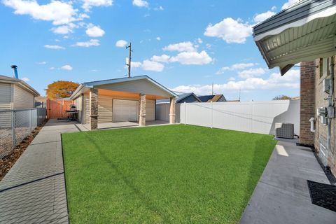 Tiny photo for 5630 S Melvina Avenue, Chicago, IL 60638 (MLS # 12517690)