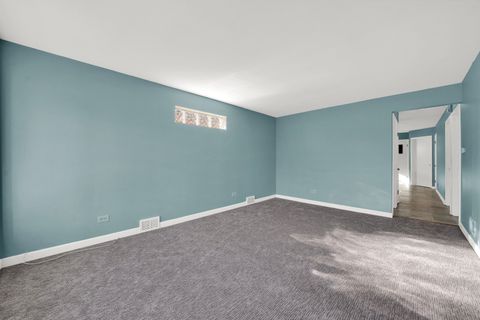 Tiny photo for 5630 S Melvina Avenue, Chicago, IL 60638 (MLS # 12517690)