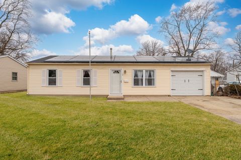 12 E Pine Street Streamwood IL 60107
