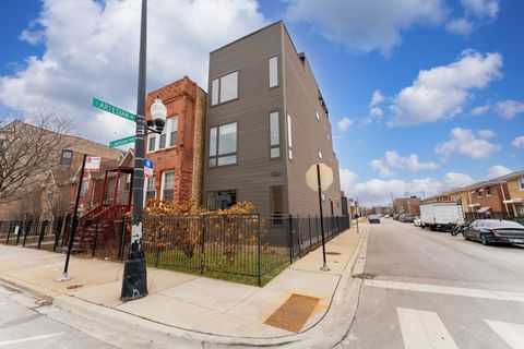 2437 W Jackson Boulevard Chicago IL 60612