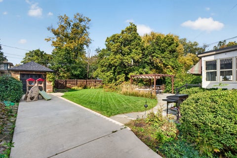 Tiny photo for 8950 S Oakley Avenue, Chicago, IL 60643 (MLS # 12792463)