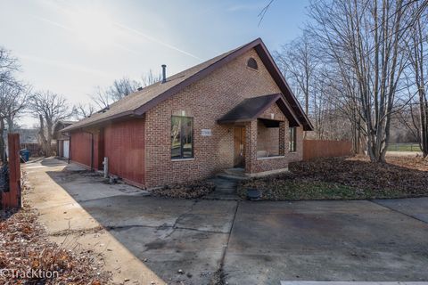 Tiny photo for 17w463 Red Oak Avenue, Addison, IL 60101 (MLS # 12543232)