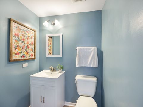 Tiny photo for 831 Stuarts Drive #831, St. Charles, IL 60174 (MLS # 12652087)