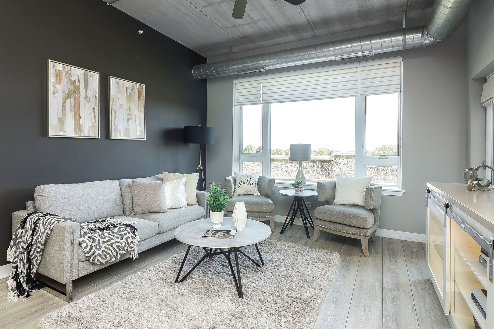 Burr Ridge, Illinois 60527, United States, 2 Bedrooms Bedrooms, ,2 BathroomsBathrooms,Residential,Active,177157