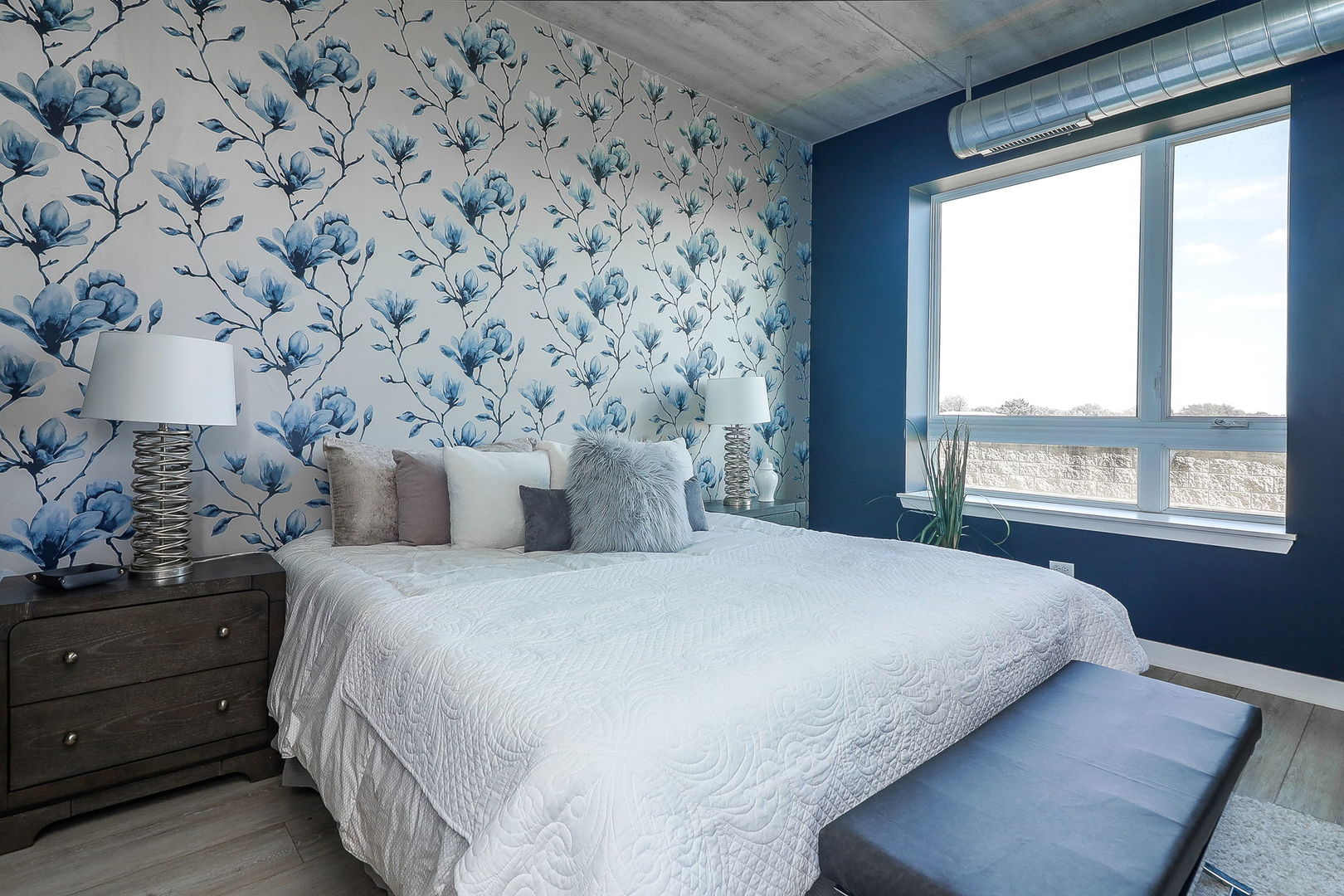 Burr Ridge, Illinois 60527, United States, 2 Bedrooms Bedrooms, ,2 BathroomsBathrooms,Residential,Active,177157